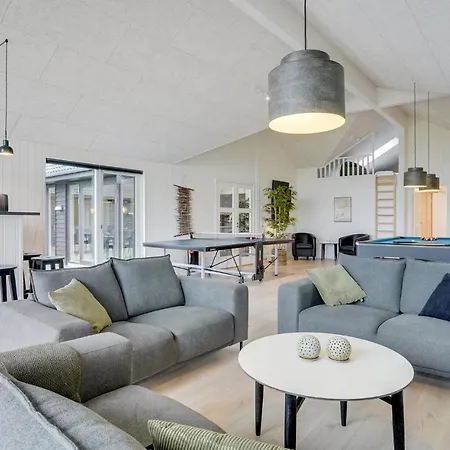 Trevligt Hem I Sydals Med Pool *
